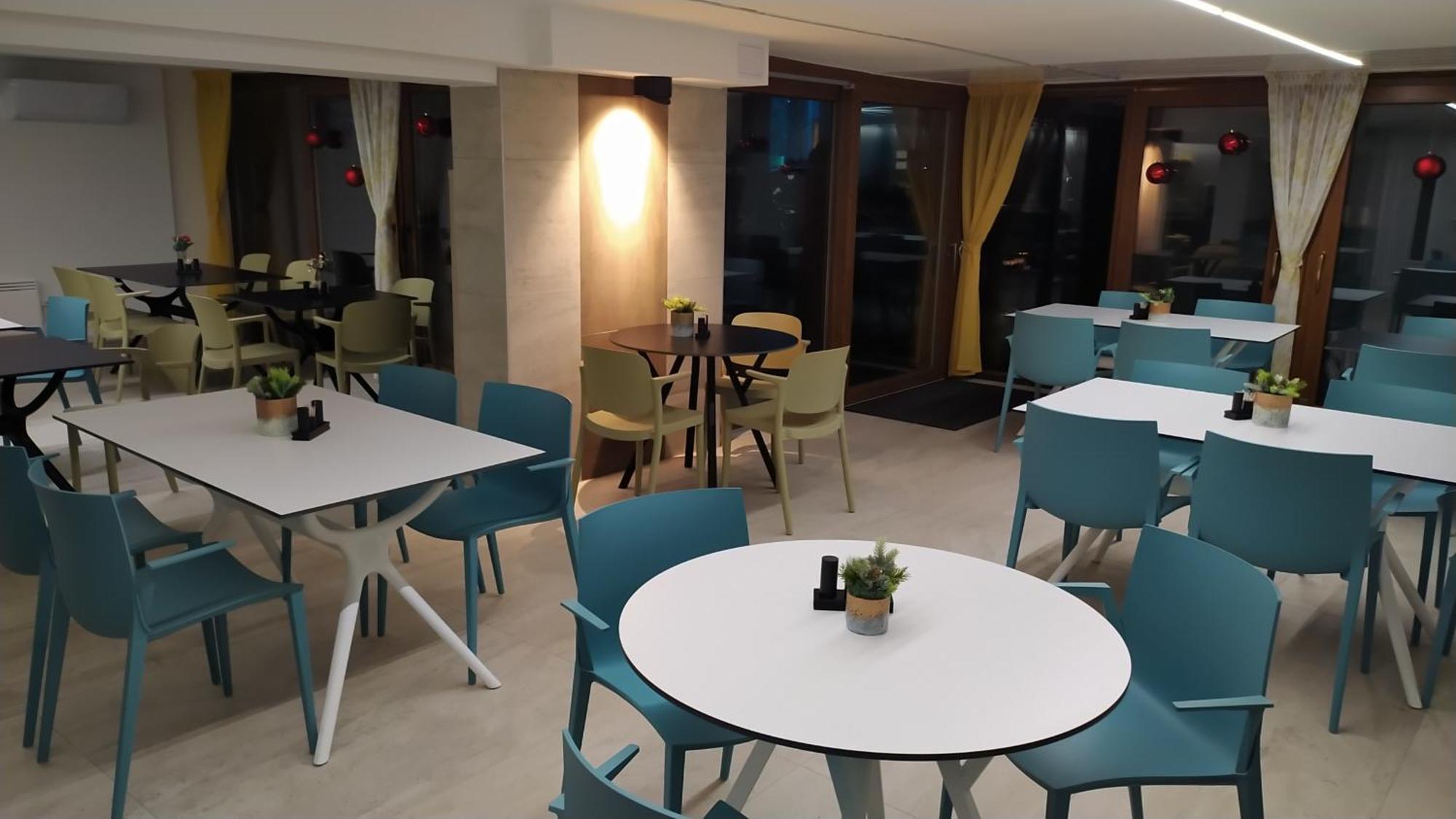 La Vita Premium Panzio Gyula Εξωτερικό φωτογραφία